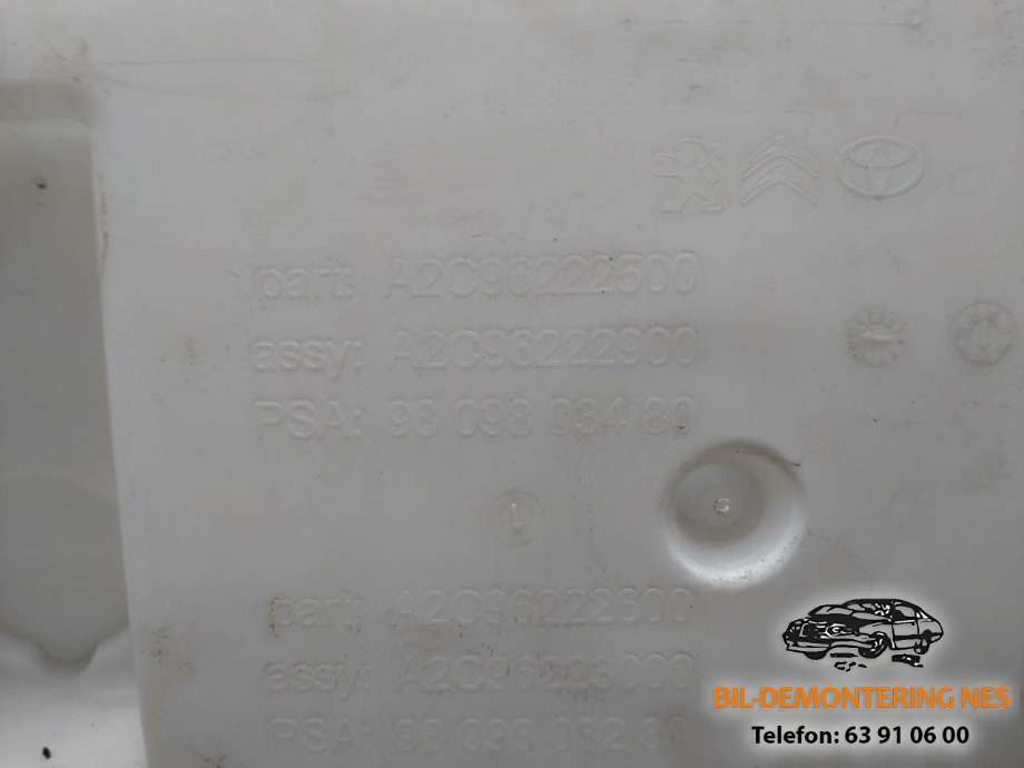 Spylertank foran til Peugeot Expert 2016-->> (Type III)  (A2C96222500|)