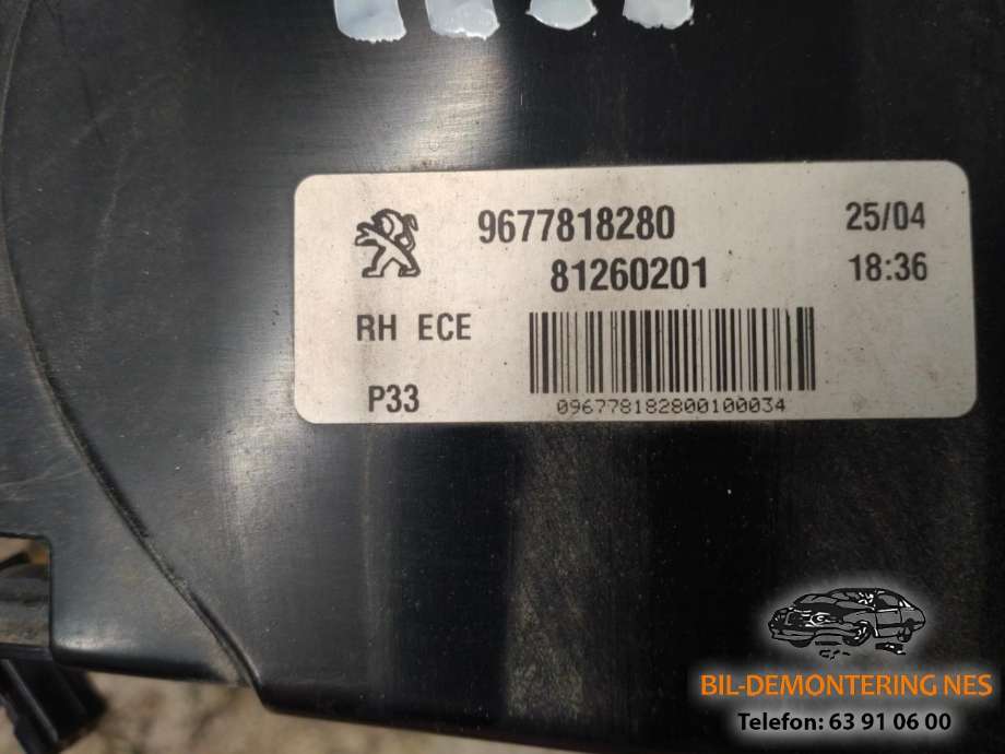 Baklykt høyre indre til Peugeot 308 2013-2021 (Type II)  (9677818280|)