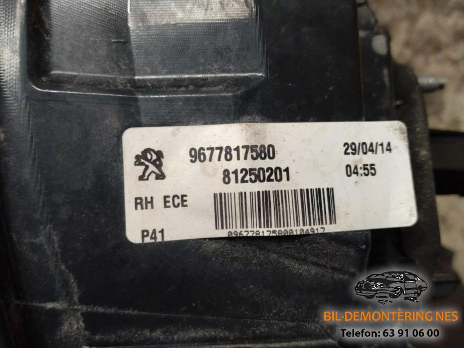 Baklykt høyre ytre til Peugeot 308 2013-2021 (Type II)  (9677817580|)