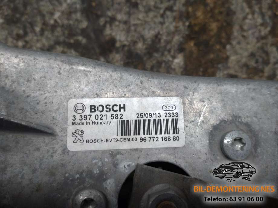 Viskermotor frontrute til Peugeot 308 2013-2021 (Type II)  (BOSCH|0390241584|)