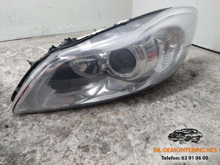 Frontlykt venstre xenon til Volvo C30 2010-2012 (Fase 2) (31214803|)