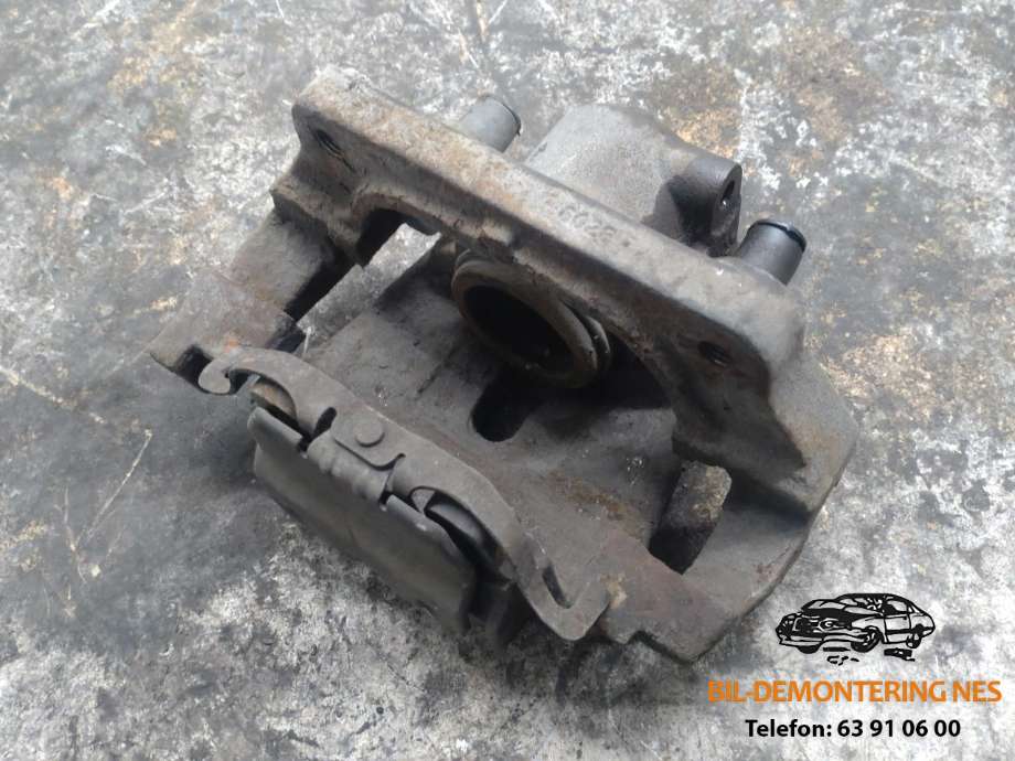 Bremsecaliper venstre foran til BMW X5, 2013-2018 (F15) (F15) 