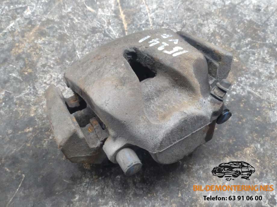 Bremsecaliper venstre foran til BMW X5 2013-2018 (F15) (F15) 