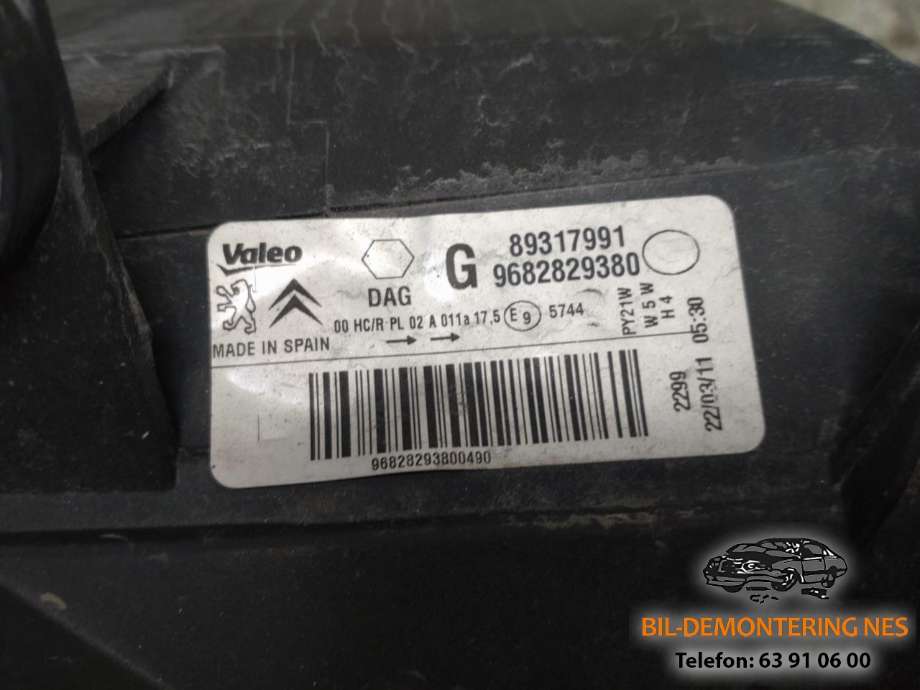 Frontlykt venstre halogen til Peugeot Partner 2008-2015 (Type II, Fase 1)  (VALEO|9682829380|)