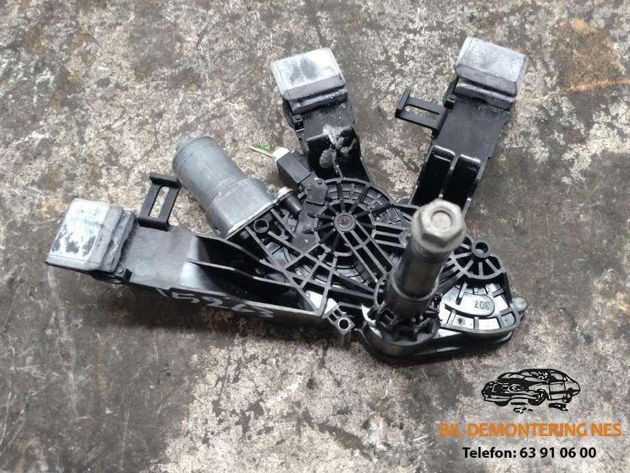 Viskermotor frontrute til Peugeot 308, 2013-2021 (Type II)  