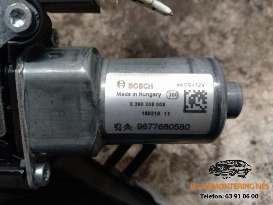 Viskermotor frontrute til Peugeot 308 2013-2021 (Type II)  