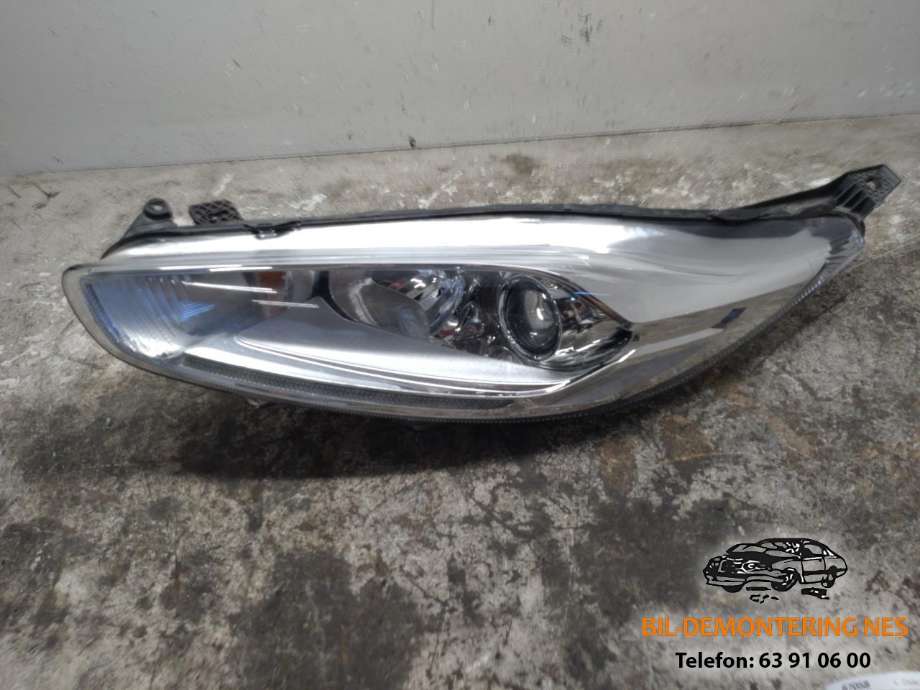 Frontlykt venstre halogen til Ford Fiesta 2013-2017 (Type VI, Fase 2)  (C1BB13W030CG|)