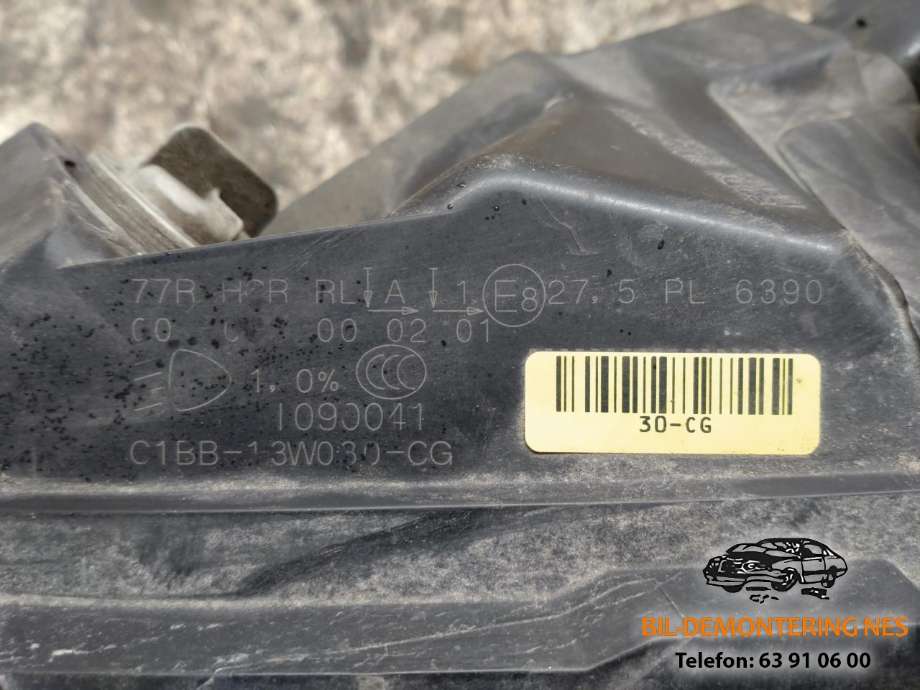 Frontlykt venstre halogen til Ford Fiesta 2013-2017 (Type VI, Fase 2)  (C1BB13W030CG|)