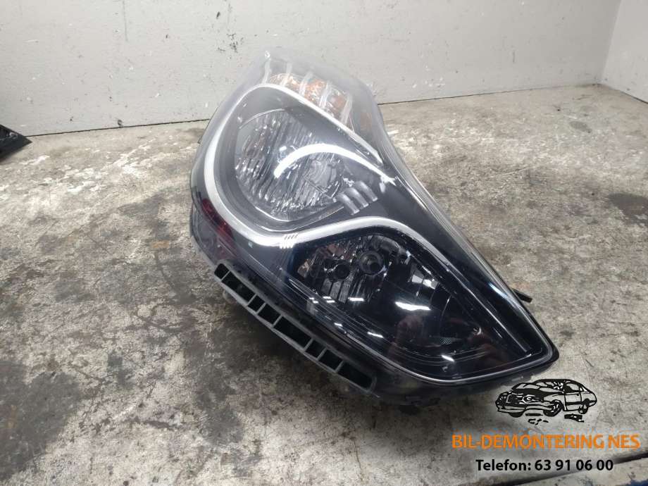 Frontlykt høyre halogen til Hyundai Ix20 2010-2017  
