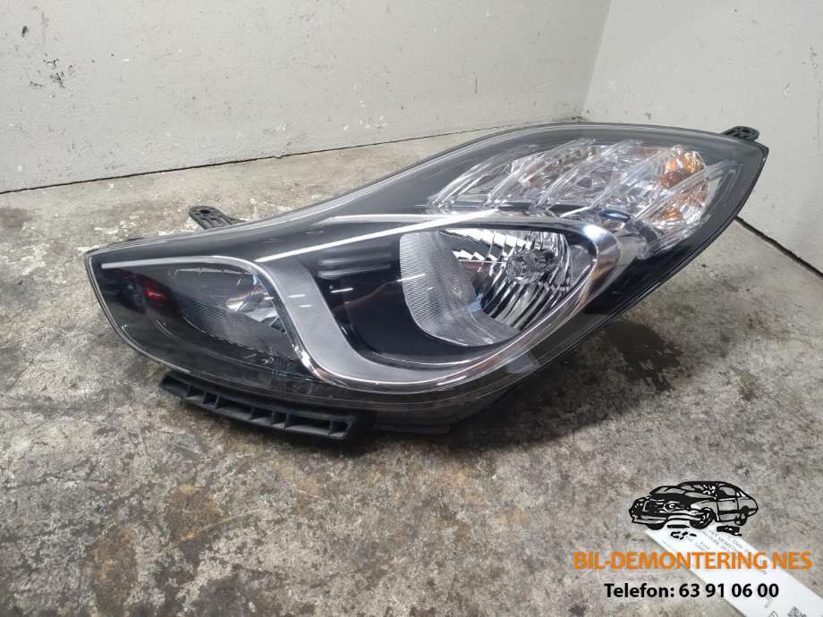 Frontlykt venstre halogen til Hyundai Ix20 2010-2017  