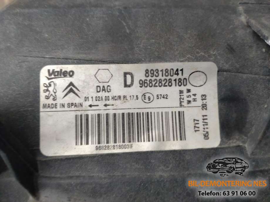 Frontlykt høyre halogen til Citroën Berlingo 2008-2015 (Type II, Fase 1)  (89318041|9682828180|)