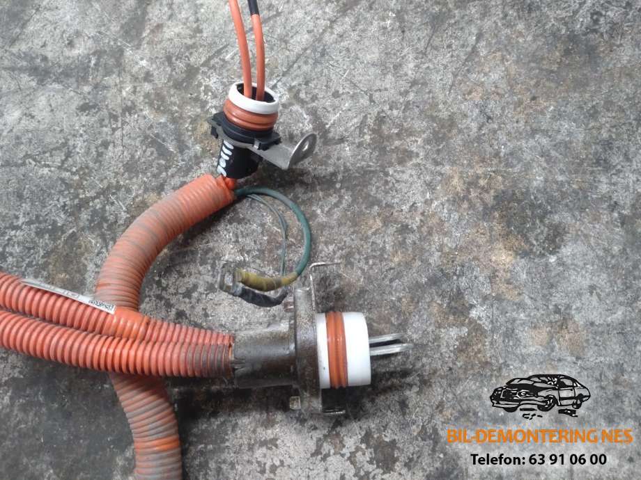 Batterilader inntak/luke til Nissan E-NV200 2014-->>  (296B14FA0A|296B14FA1A|)