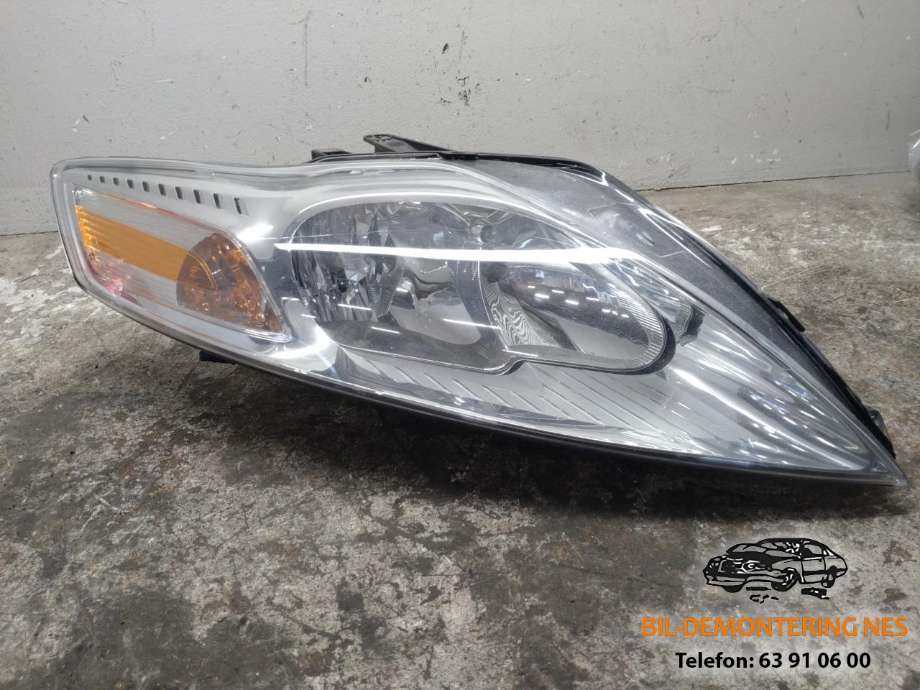 Frontlykt høyre halogen til Ford Mondeo, 2007-2010 (Type IV, Fase 1)  (7S71-13W029-AK)
