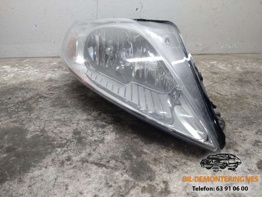 Frontlykt høyre halogen til Ford Mondeo 2007-2010 (Type IV, Fase 1)  (7S71-13W029-AK|)