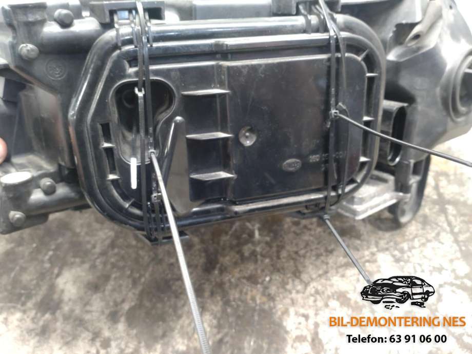 Frontlykt venstre xenon til Audi A6 2005-2008 (Type III, Fase 1) (C6) (C6) (4F0941003|)
