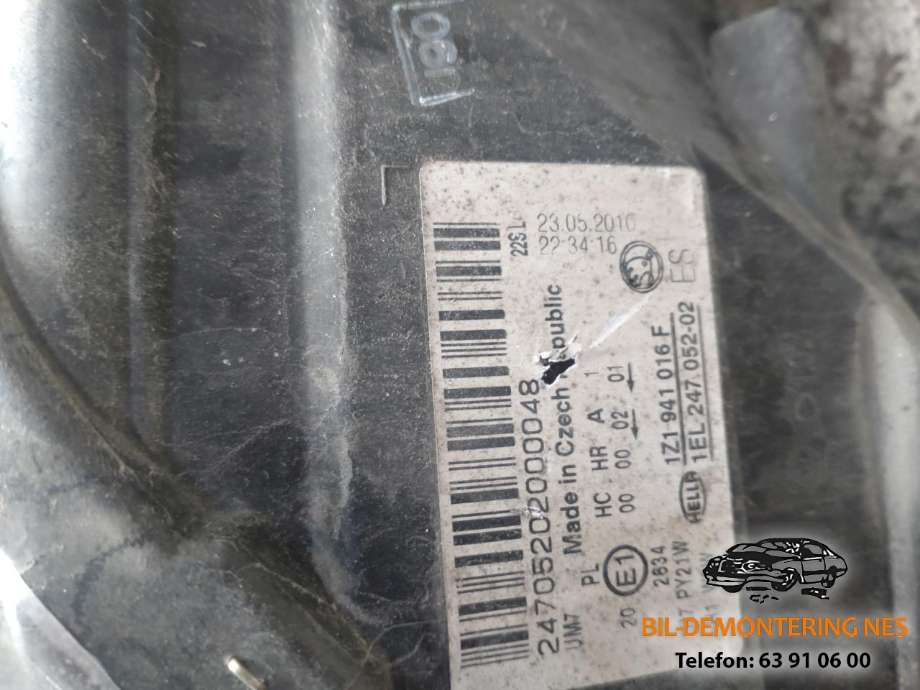 Frontlykt høyre halogen til Škoda Octavia 2009-2013 (Type II, Fase 2)  (1Z941016F|)