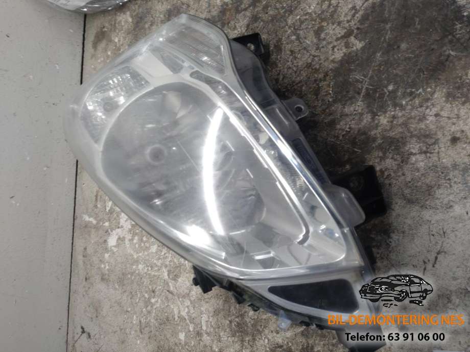 Frontlykt høyre halogen til Citroën Berlingo, 2008-2015 (Type II, Fase 1)  (9682828280)