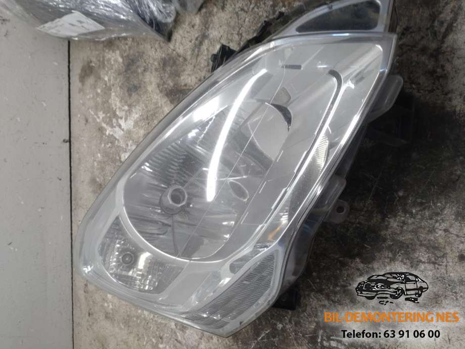 Frontlykt venstre halogen til Citroën Berlingo, 2008-2015 (Type II, Fase 1)  (9682828180)