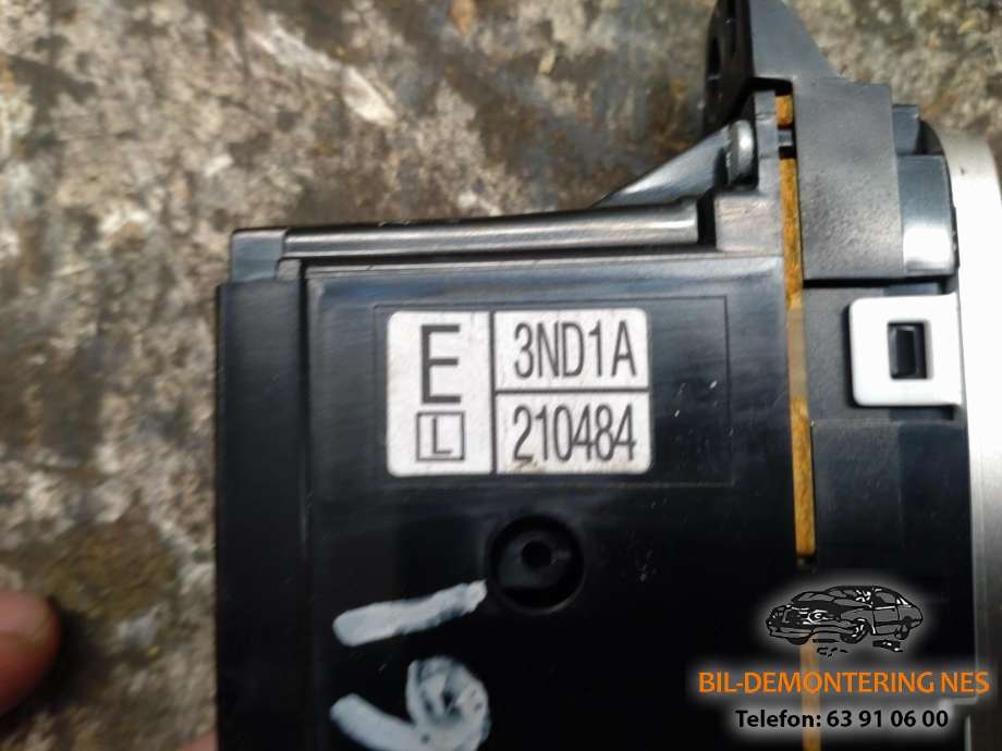 Bilstereo betjeningspanel til Nissan Leaf 2011-2017 (Type I)  