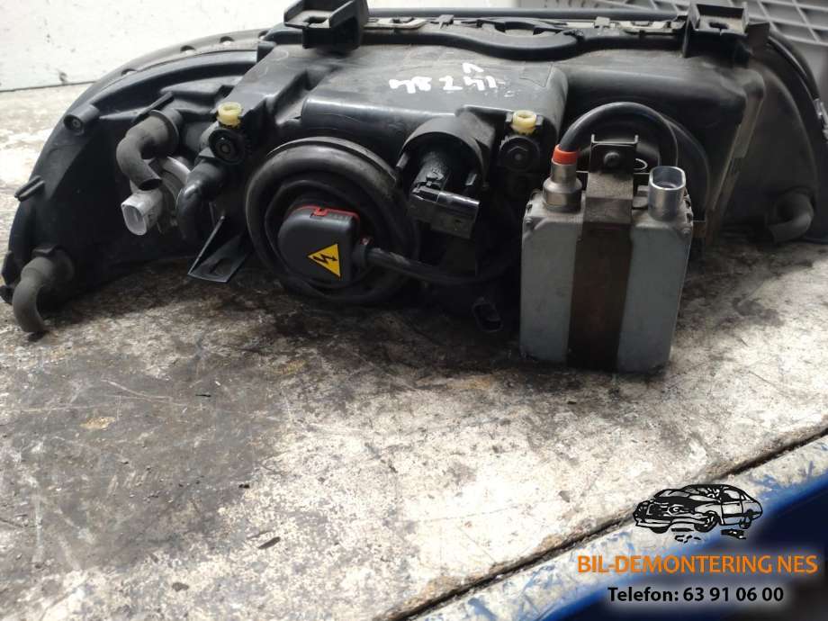 Frontlykt venstre xenon til BMW 5-Serie 1996-2003 (E39) (E39) 