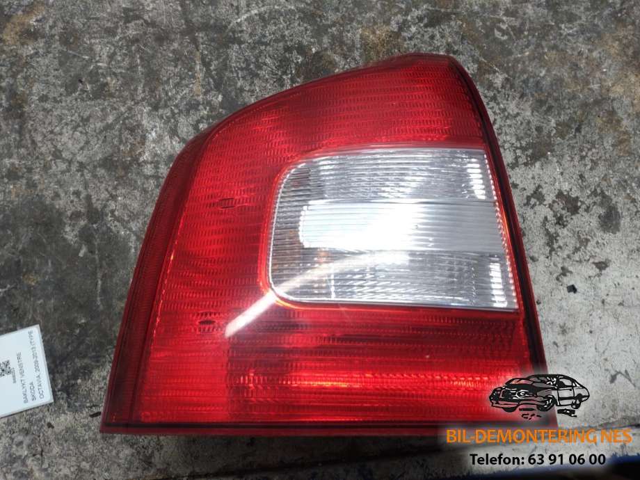 Baklykt venstre til Škoda Octavia, 2009-2013 (Type II, Fase 2)