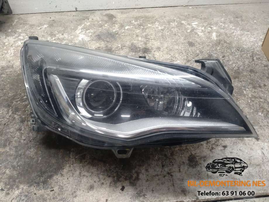 Frontlykt høyre xenon til Opel Astra J 2010-2015 (1ZT01001201|)