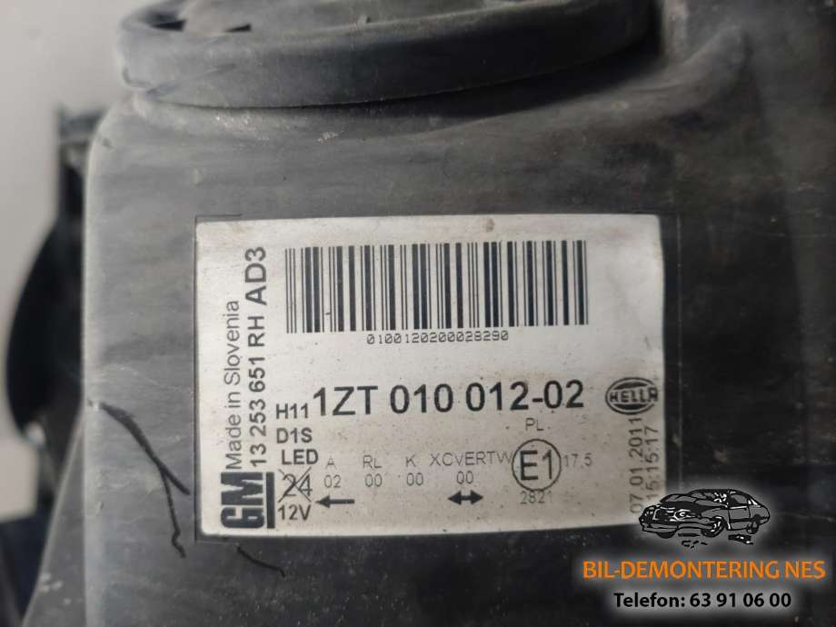 Frontlykt høyre xenon til Opel Astra J 2010-2015 (1ZT01001201|)