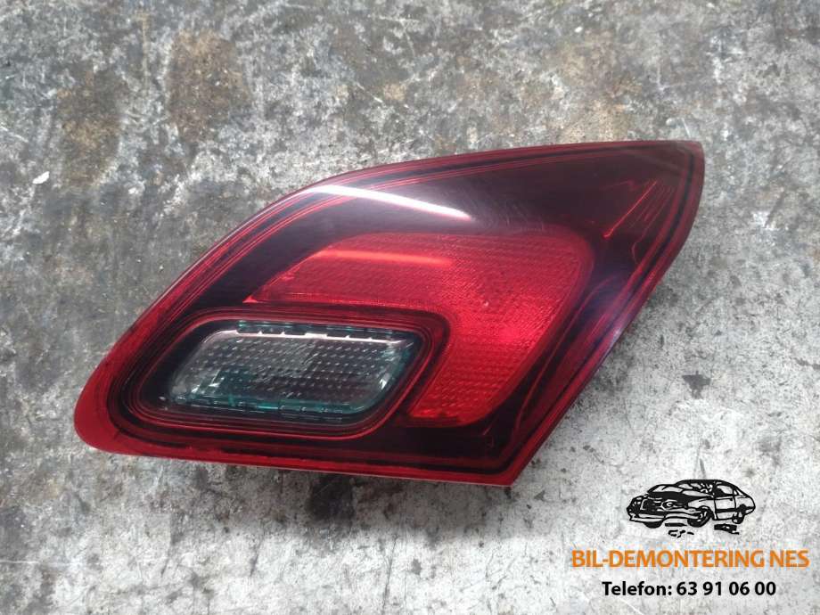 Baklykt høyre indre til Opel Astra J, 2010-2015  