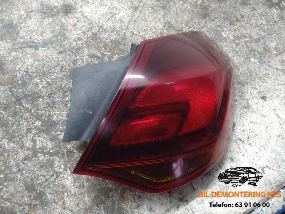 Baklykt høyre ytre til Opel Astra J 2010-2015  