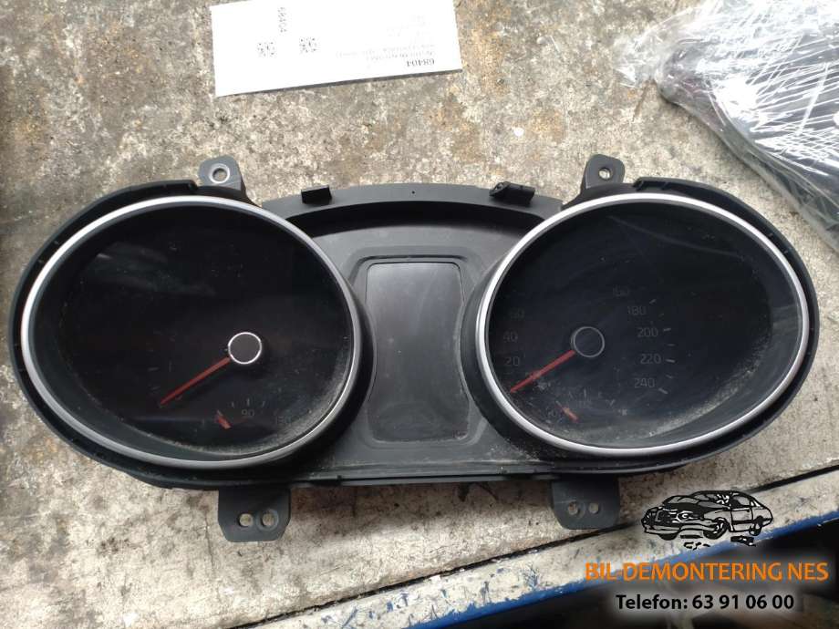 Instrumentpanel til Kia Sportage, 2010-2016 (Type III)