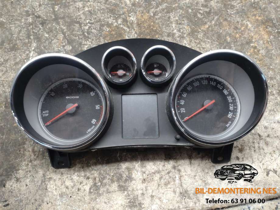 Instrumentpanel til Opel Astra J, 2010-2015