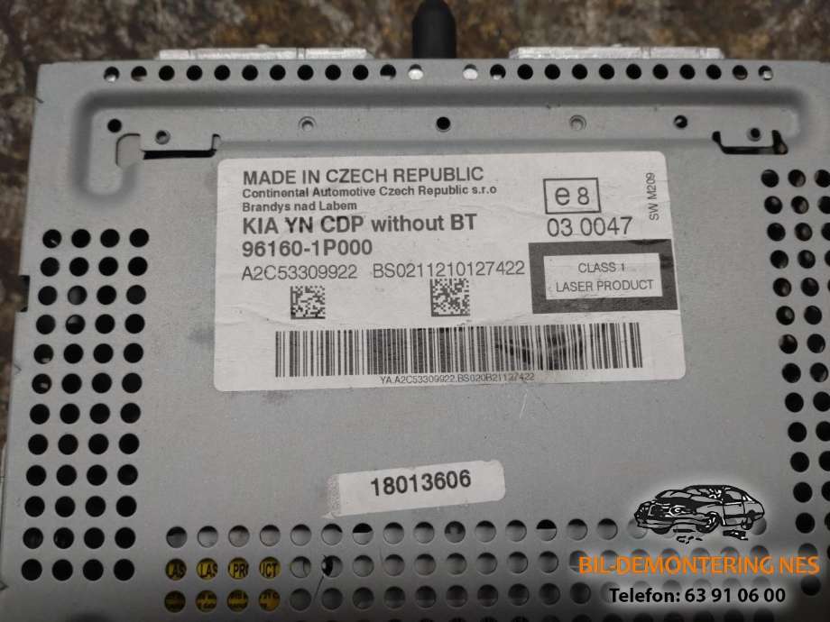 Bilstereo betjeningspanel til Kia Venga 2010-2017