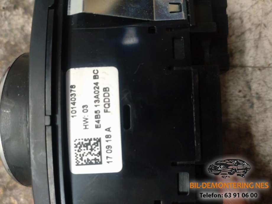 Bryter lys til Ford Ka+ 2016-->> (Type III)