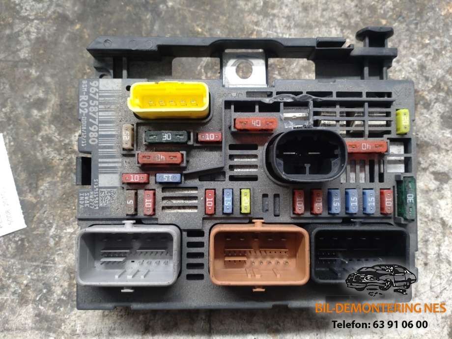 Sikringsboks motorrom til Peugeot 5008, 2010-2017 (Type I) (9675877980)