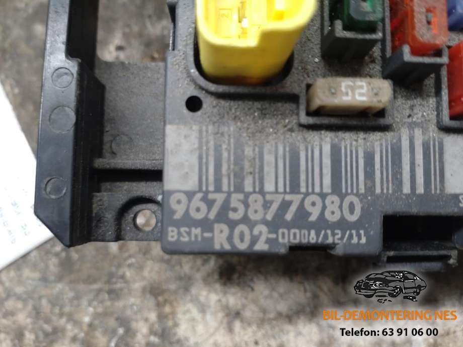 Sikringsboks motorrom til Peugeot 5008 2010-2017 (Type I) (9675877980|)