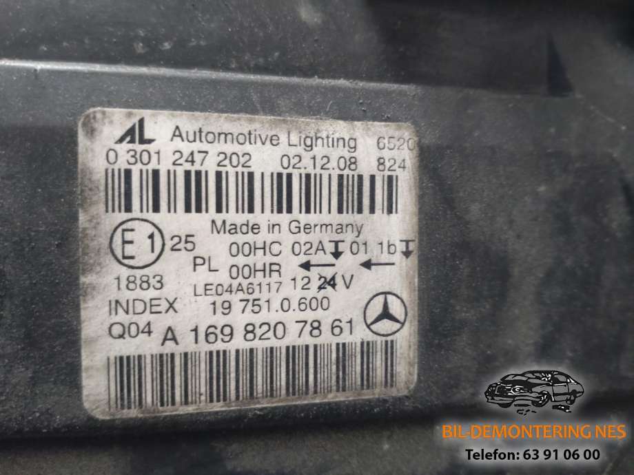 Frontlykt høyre halogen til Mercedes B-Klasse 2008-2011 (Fase 2) (W245) (W245) (A1698207861|)
