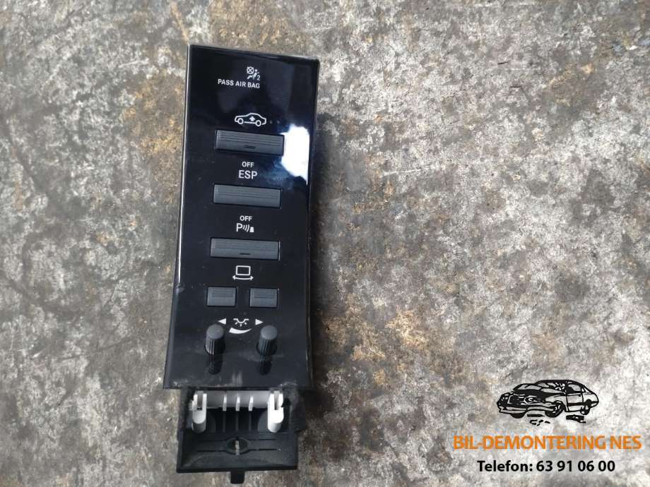 Bryter (ESP - Electronic Stability Program) til Mercedes S-Klasse, 2005-2013 (W221) (W221) (A2218701758)