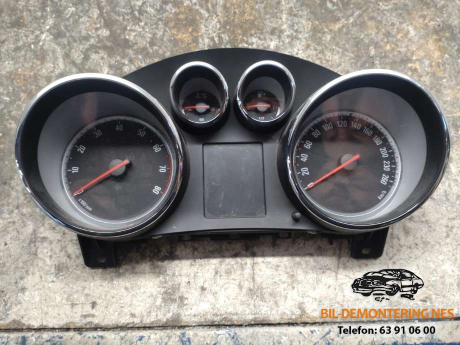 Instrumentpanel til Opel Astra J, 2010-2015  