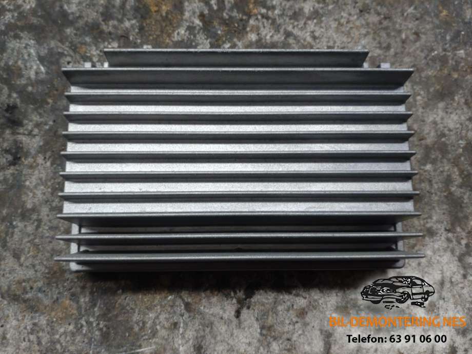 Bilstereo forsterker til BMW X1 2009-2015 (E84) (E84) (9233961|)