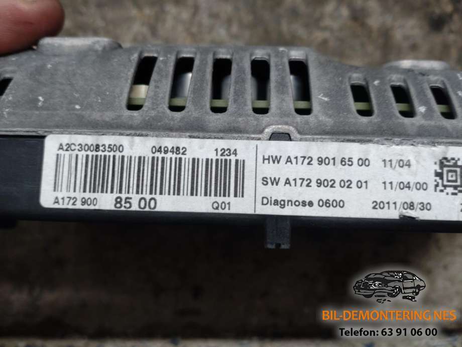 Multimedia display (MCU - Media Controller Unit) til Mercedes C-Klasse 2007-2011 (Fase 1) (W204) (W204) (A1729008500|)