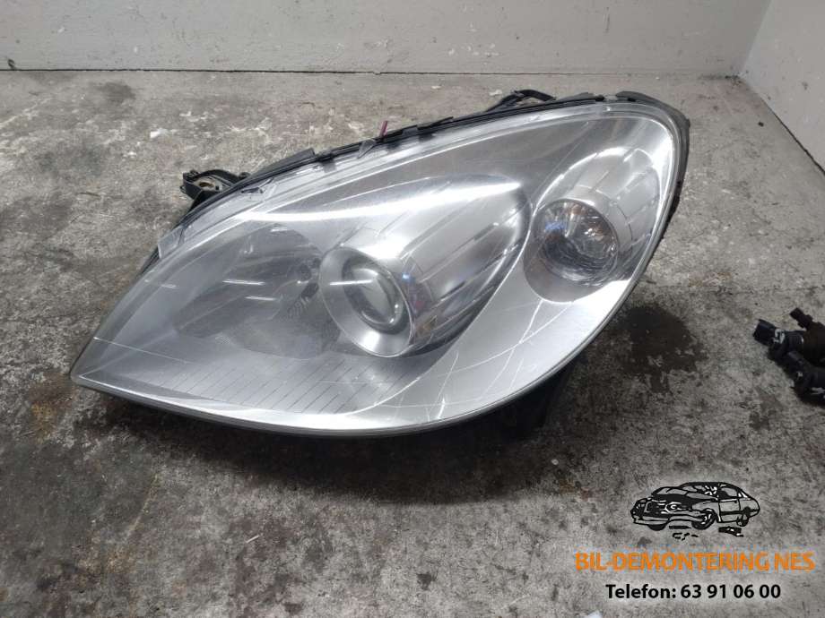 Frontlykt venstre halogen til Mercedes B-Klasse 2005-2008 (Fase 1) (W245) (W245) 