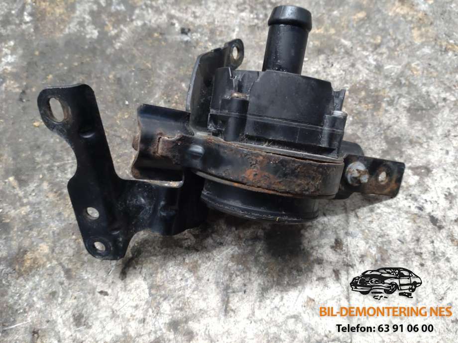 Vannpumpe til Mercedes CLA 2013-2019 (C117) (C117) (A0005000686|0392023206|)