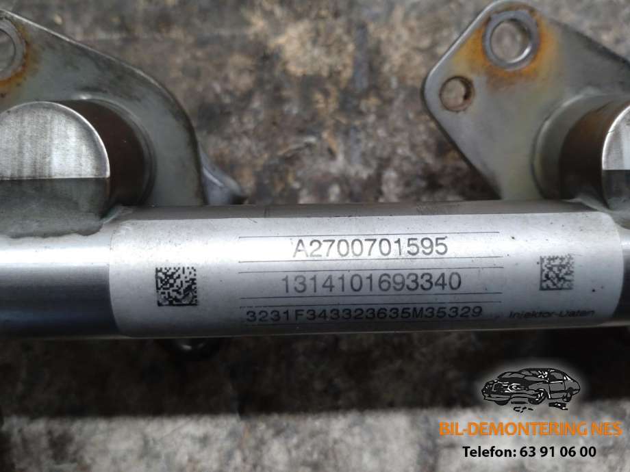 Dyseskinne (fuelrail) til Mercedes CLA 2013-2019 (C117) (C117) (A2700701595|)