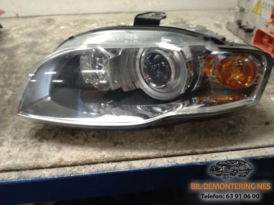 Frontlykt venstre xenon til Audi A4, 2004-2008 (Type III) (B7) (B7)
