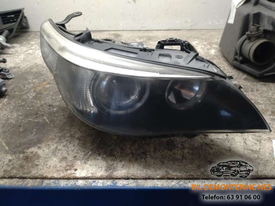 Frontlykt høyre xenon til BMW 5-Serie 2003-2010 (E60/E61) (E60/E61) (63127165572|)