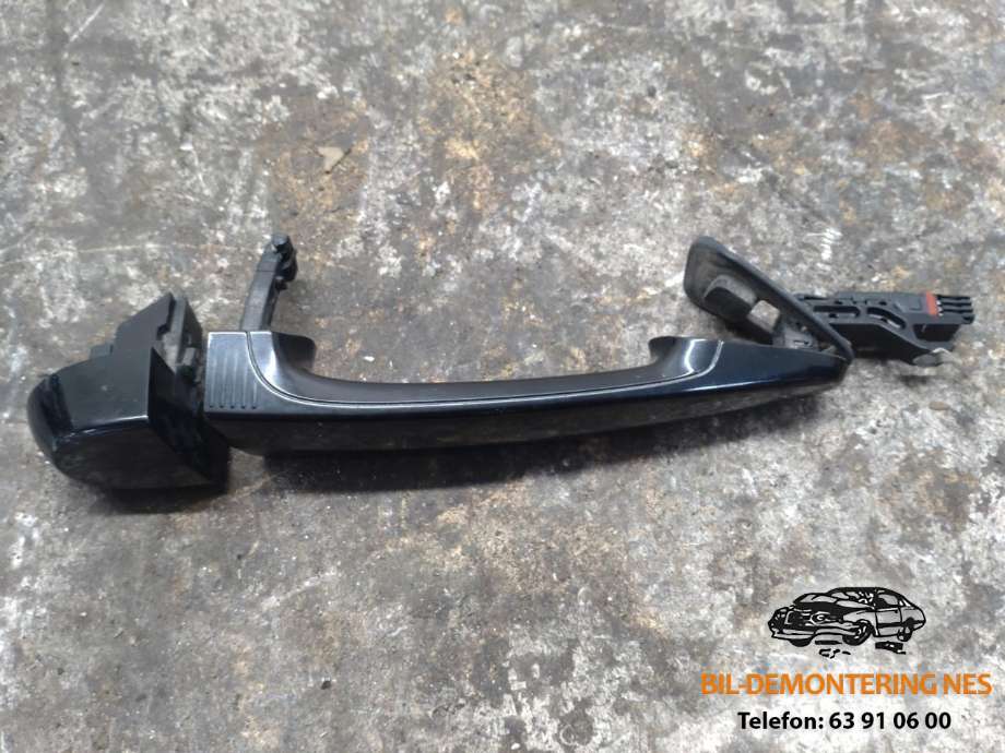 Dørhåndtak utv høyre foran til BMW X6, 2008-2014 (E71/E72) (E71/E72)