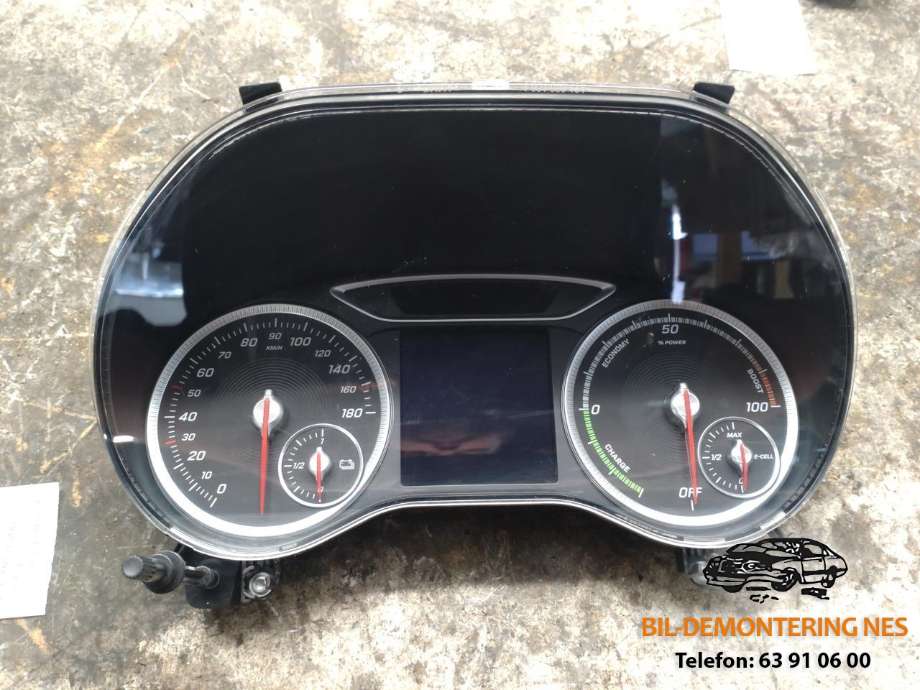 Instrumentpanel til Mercedes B-Klasse, electric drive, 2014-2018 (W242) (W242)
