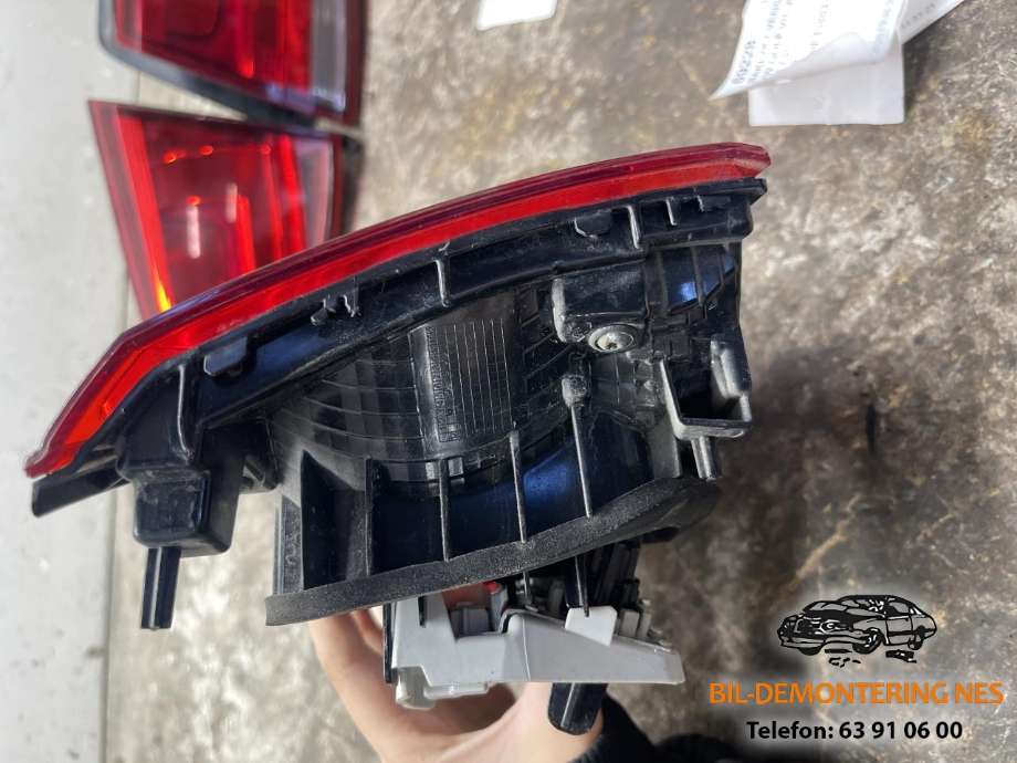 Baklykt venstre indre til VW Golf VII 2012-2017 (Fase 1)  