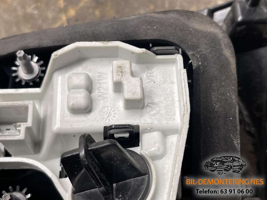 Baklykt venstre indre til VW Golf VII 2012-2017 (Fase 1)  