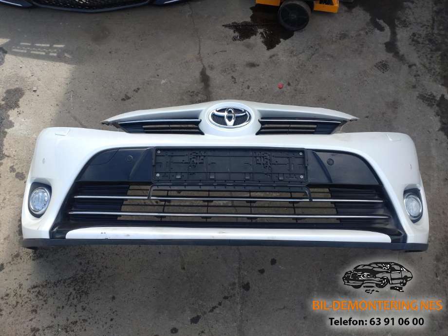Støtfanger foran til Toyota Verso, 2009-2016 (Type III)  